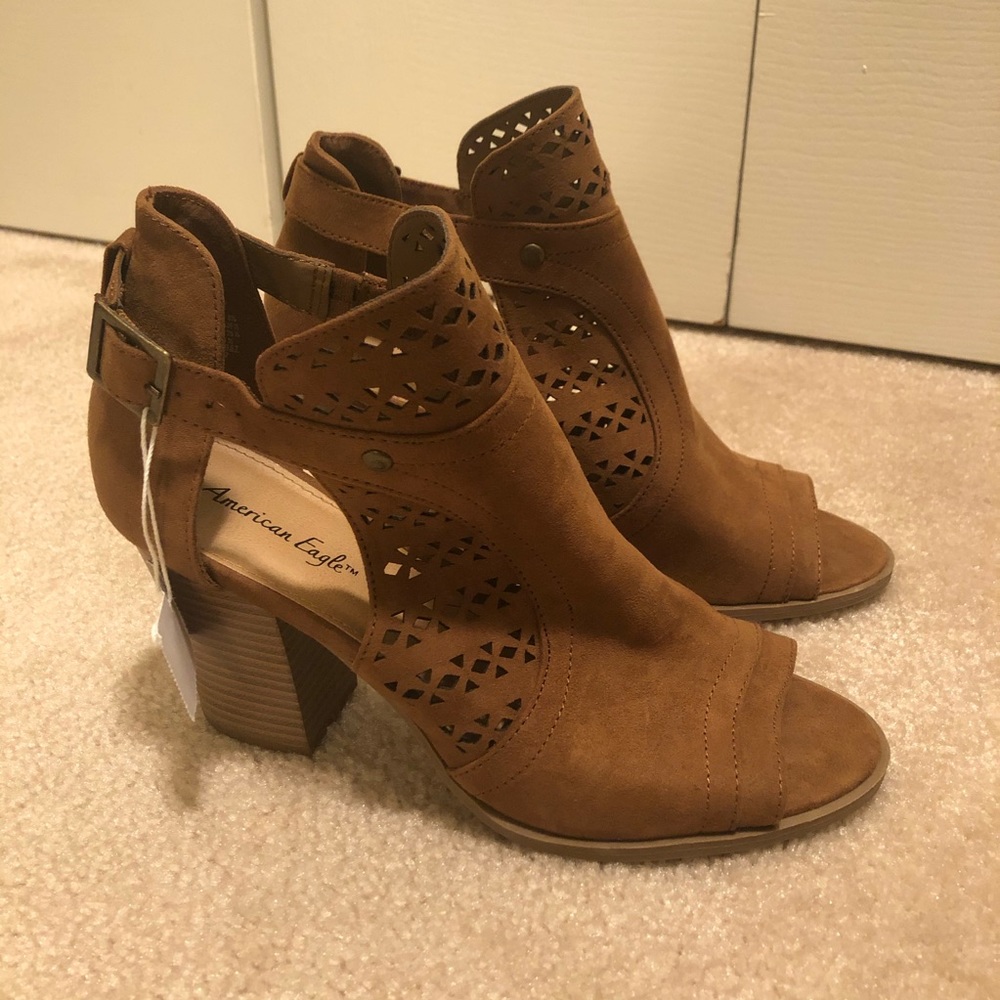 Open-toe suede booties/heels